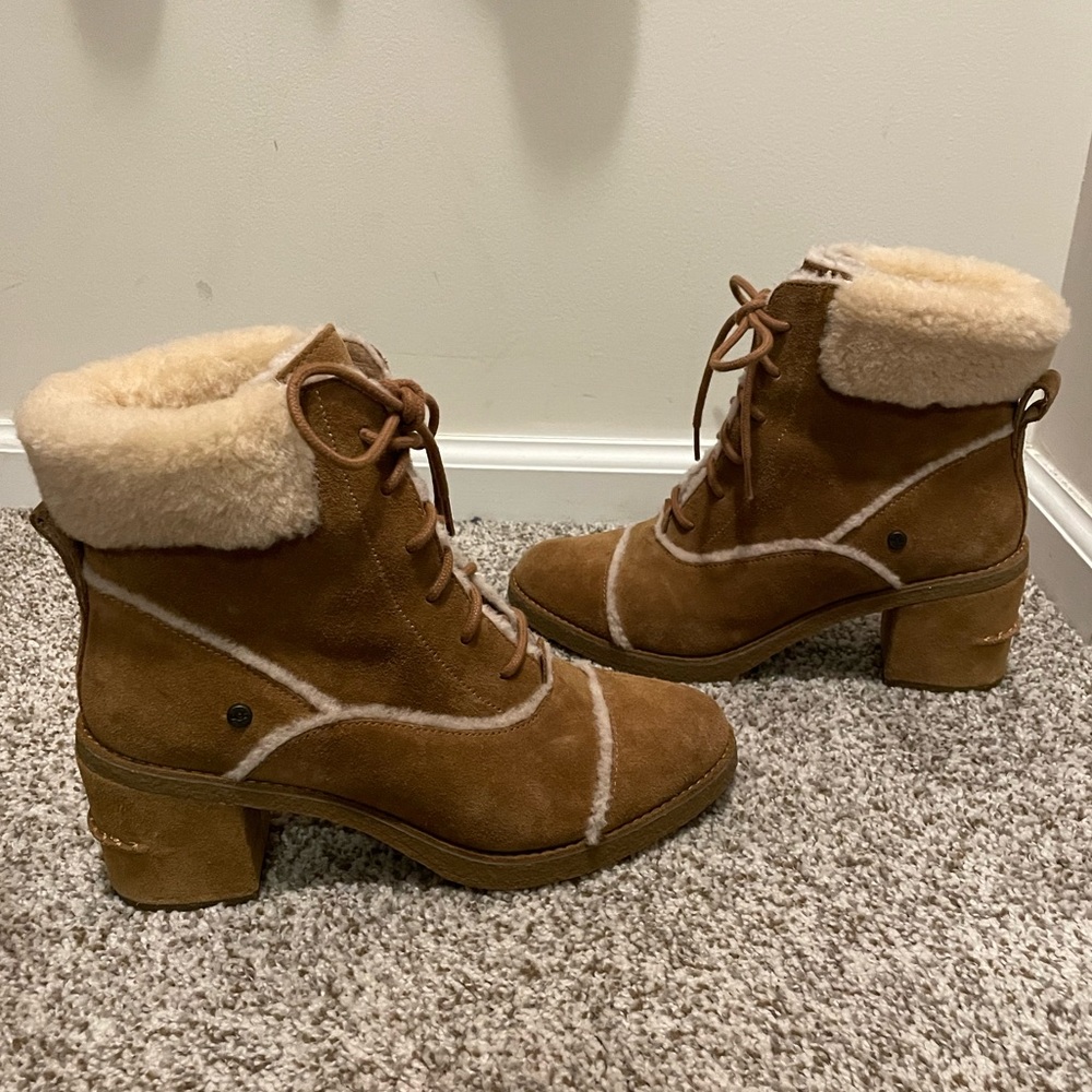 Ugg Women's Esterly Chestnut Boot - image 8